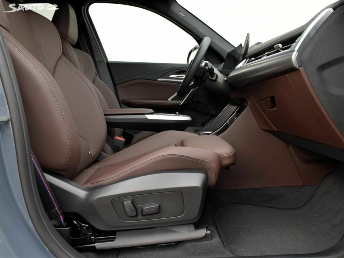 Fotografie vozu - klik pro zvětšení