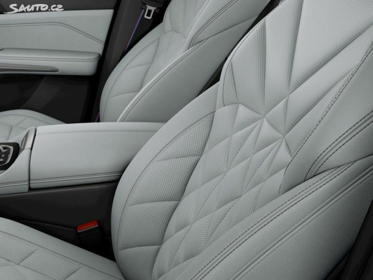 Fotografie vozu - klik pro zvětšení