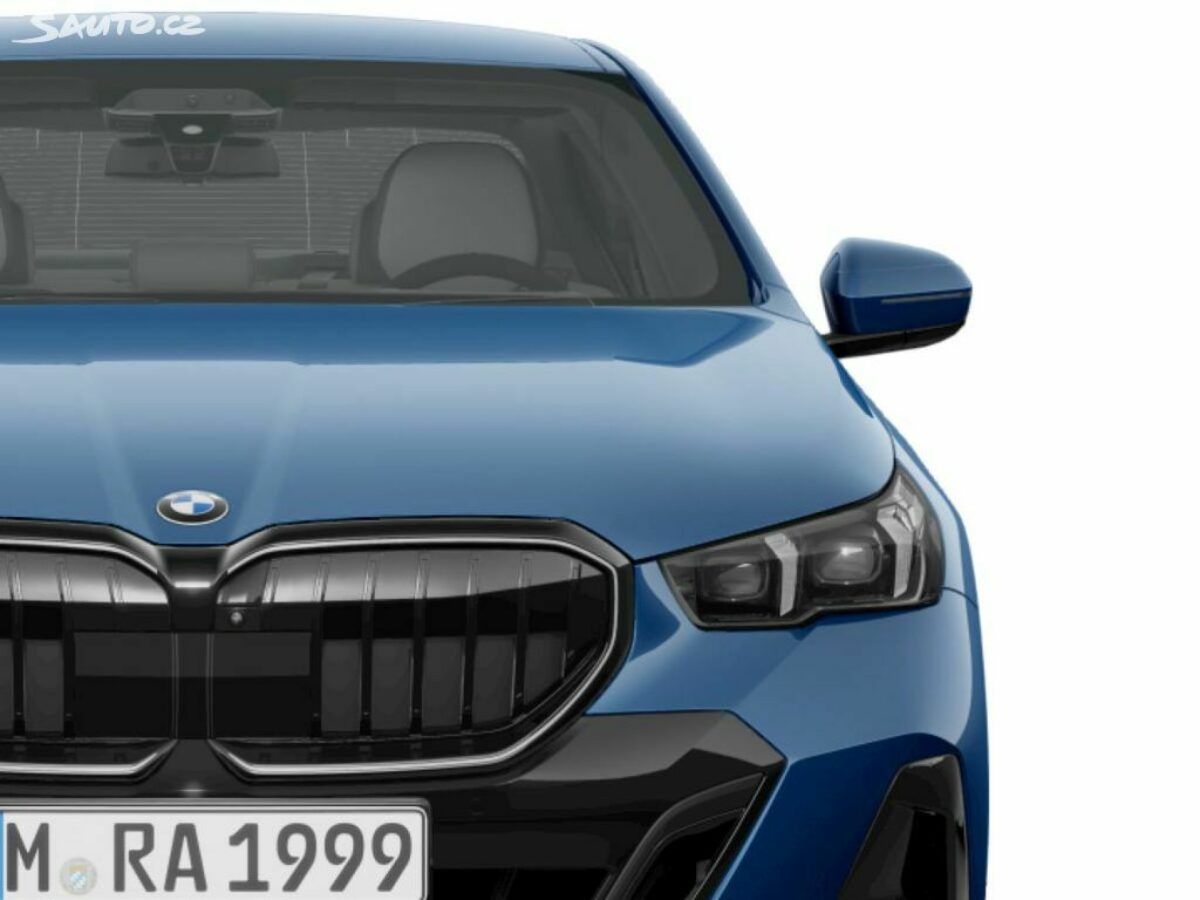 Fotografie vozu - klik pro zvětšení