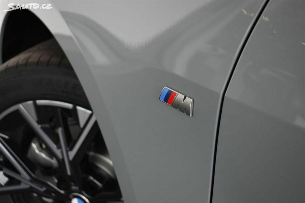 Fotografie vozu - klik pro zvětšení