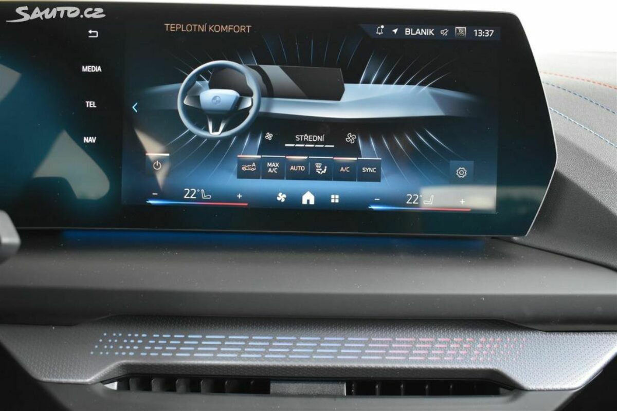 Fotografie vozu - klik pro zvětšení