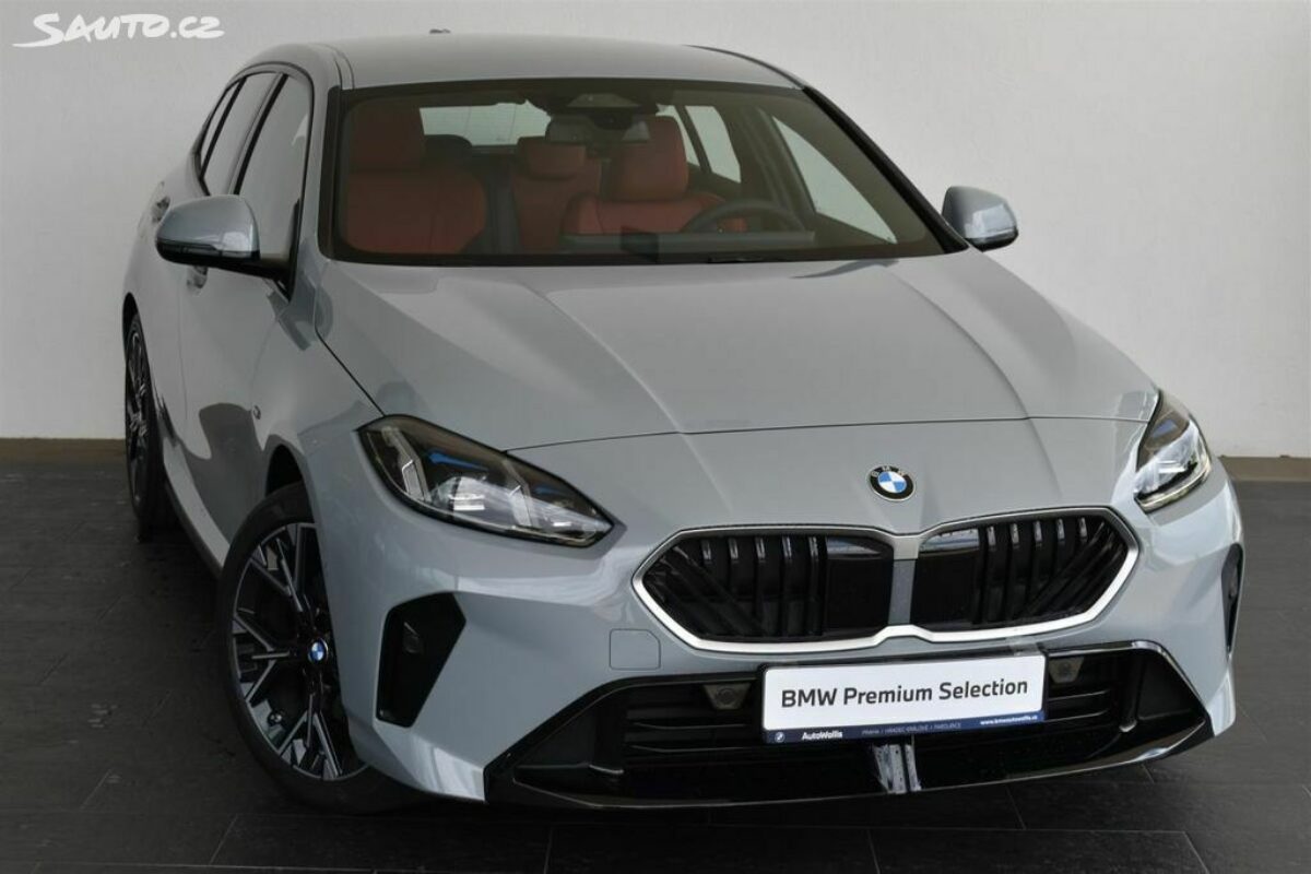 Fotografie vozu - klik pro zvětšení