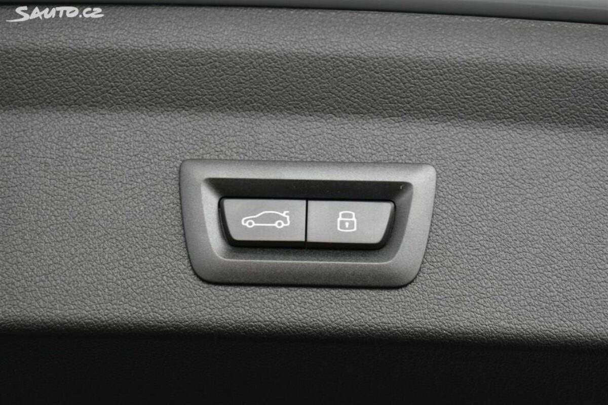 Fotografie vozu - klik pro zvětšení