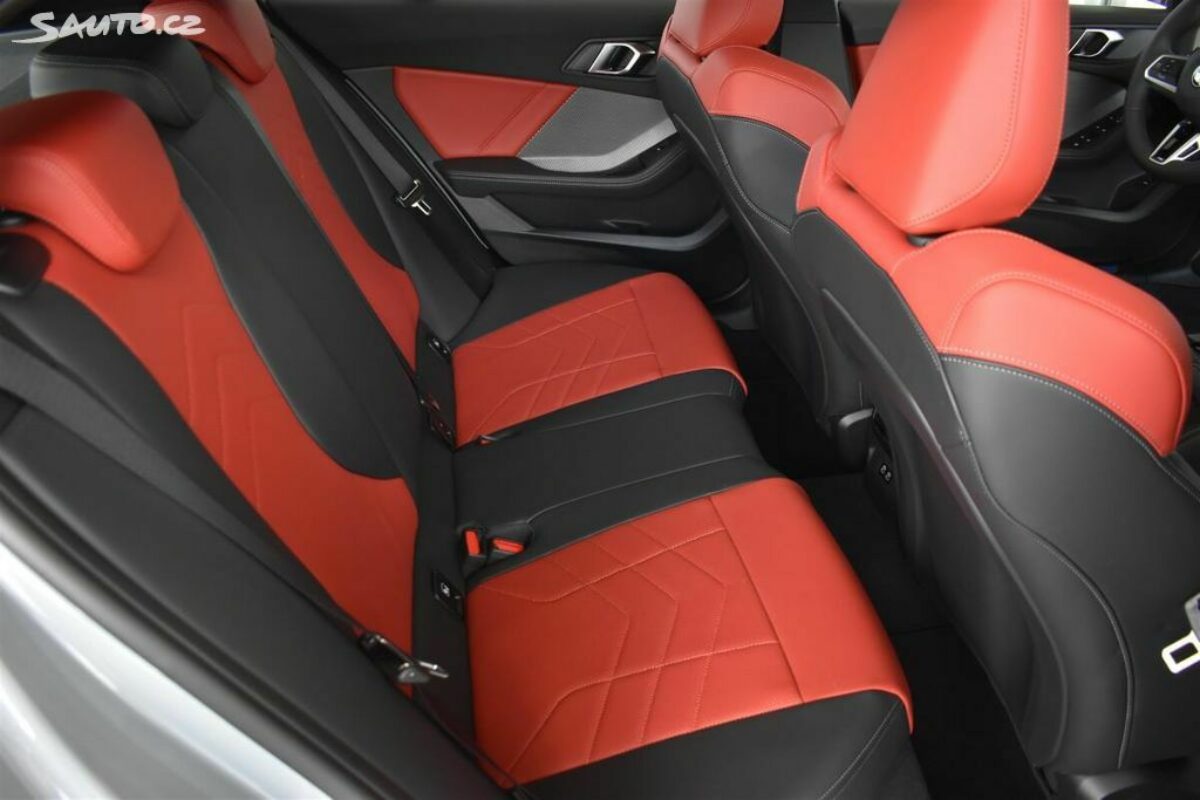 Fotografie vozu - klik pro zvětšení