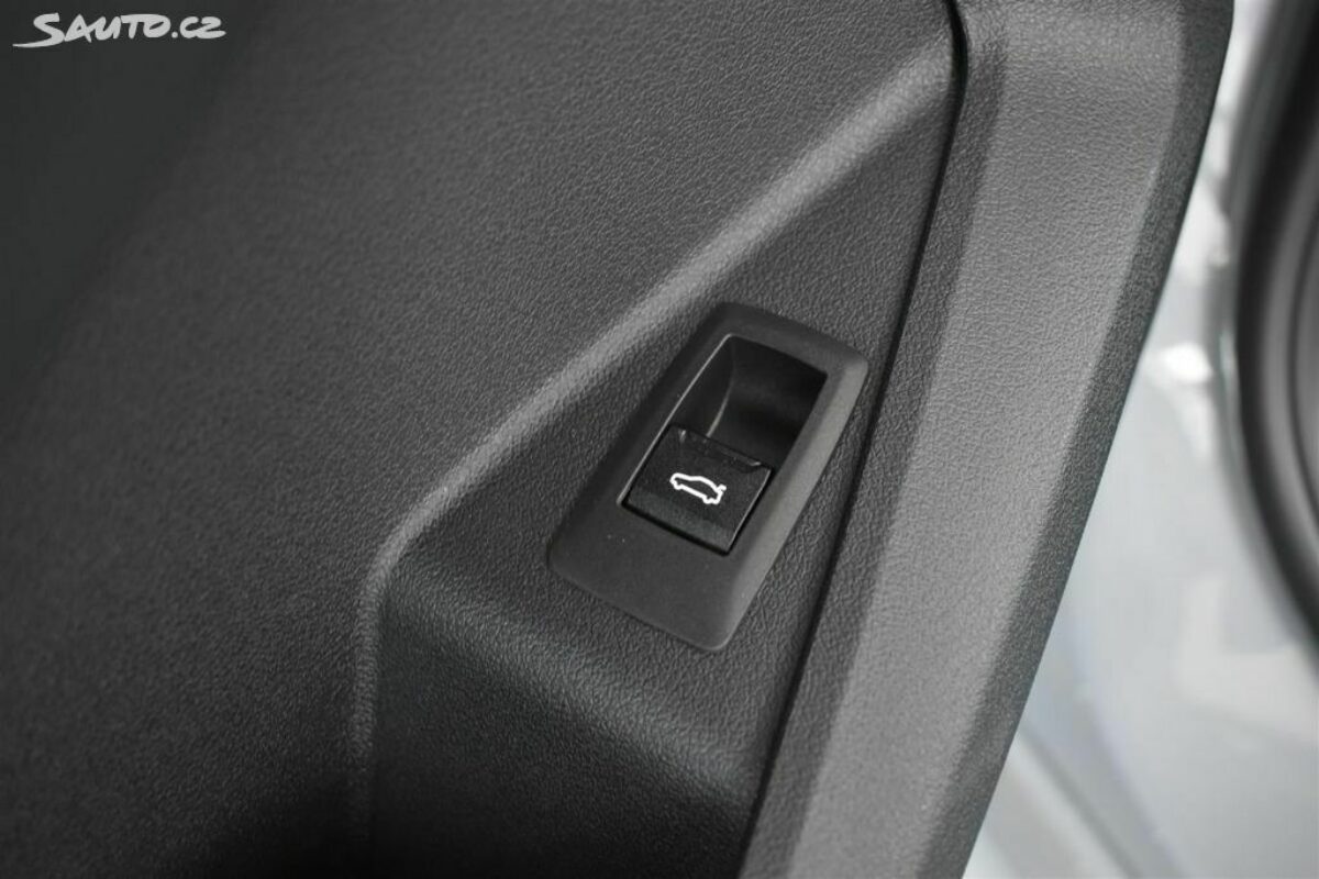 Fotografie vozu - klik pro zvětšení