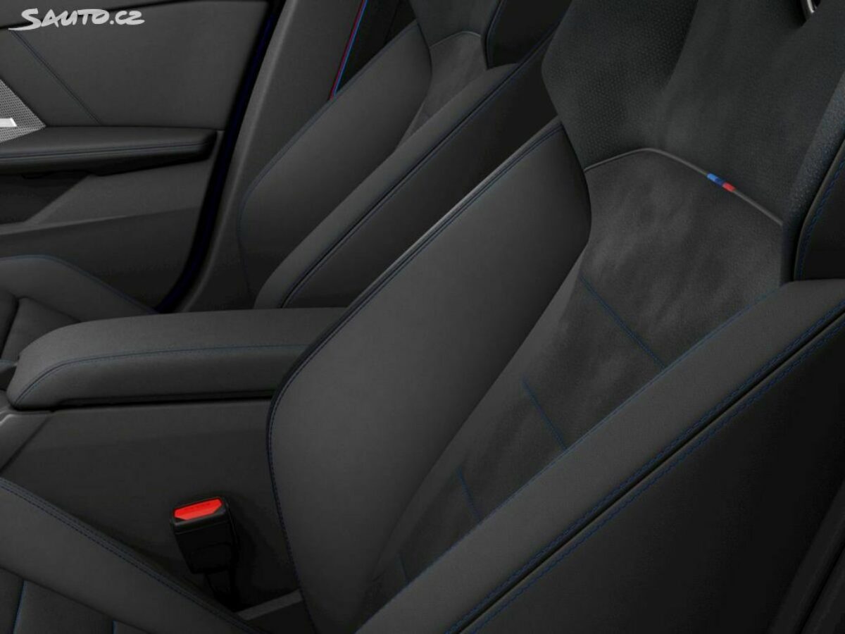 Fotografie vozu - klik pro zvětšení