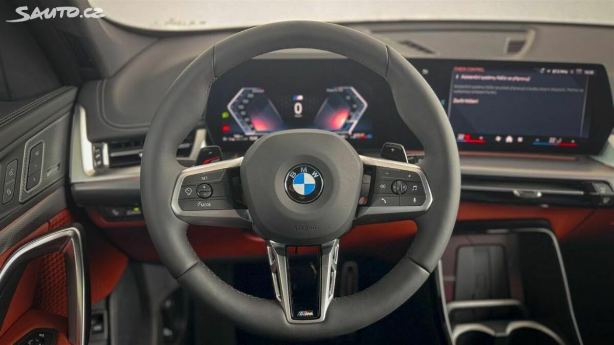 Fotografie vozu - klik pro zvětšení