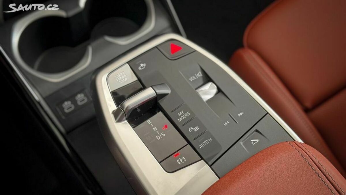 Fotografie vozu - klik pro zvětšení