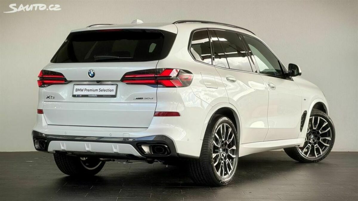 Fotografie vozu - klik pro zvětšení