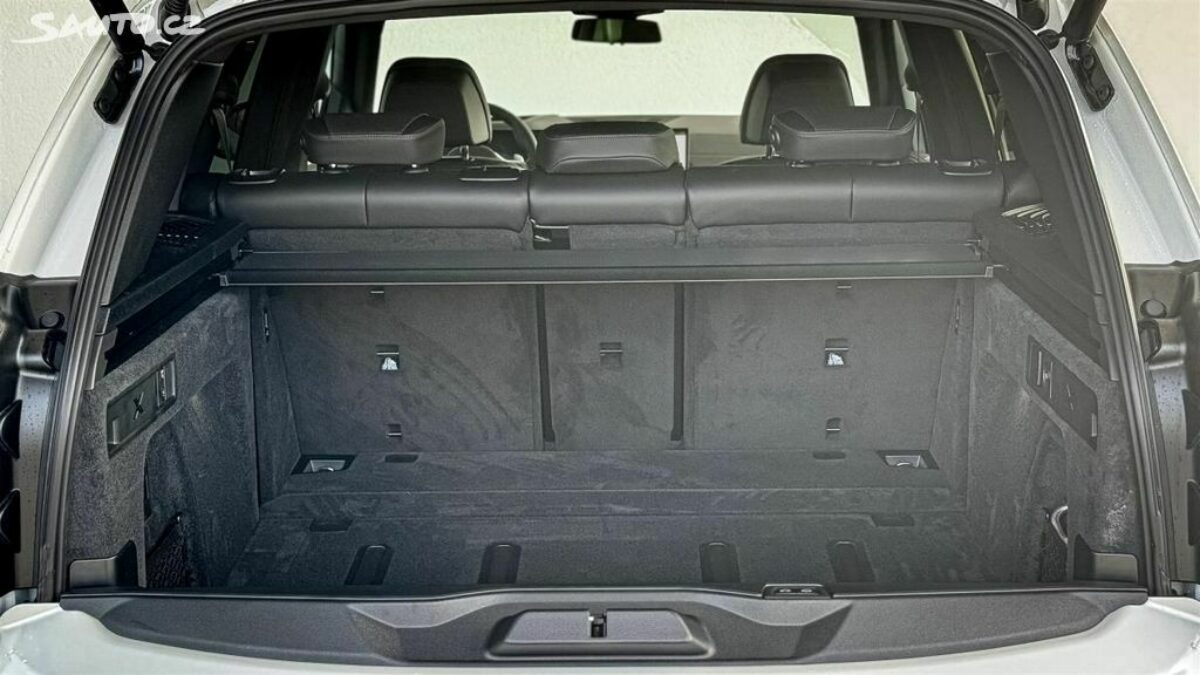 Fotografie vozu - klik pro zvětšení