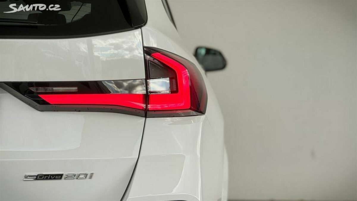 Fotografie vozu - klik pro zvětšení