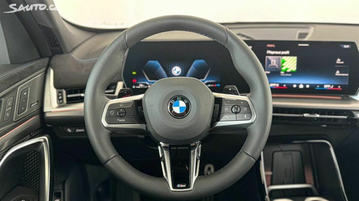 Fotografie vozu - klik pro zvětšení