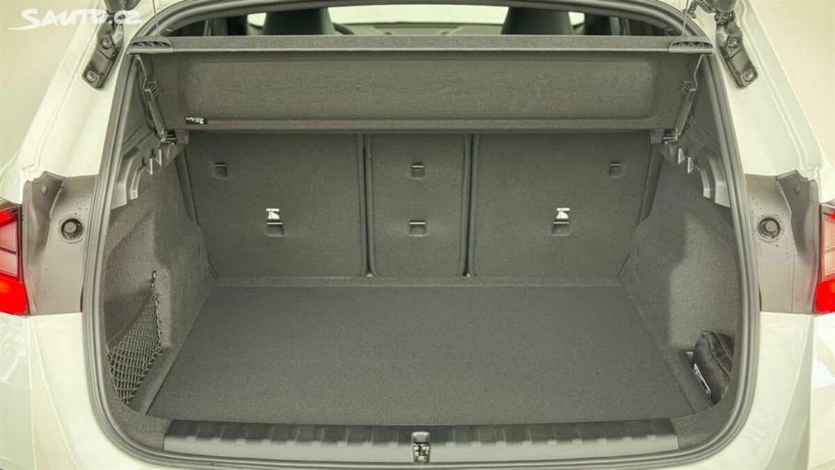 Fotografie vozu - klik pro zvětšení