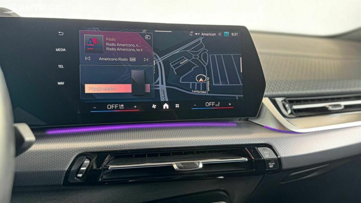 Fotografie vozu - klik pro zvětšení