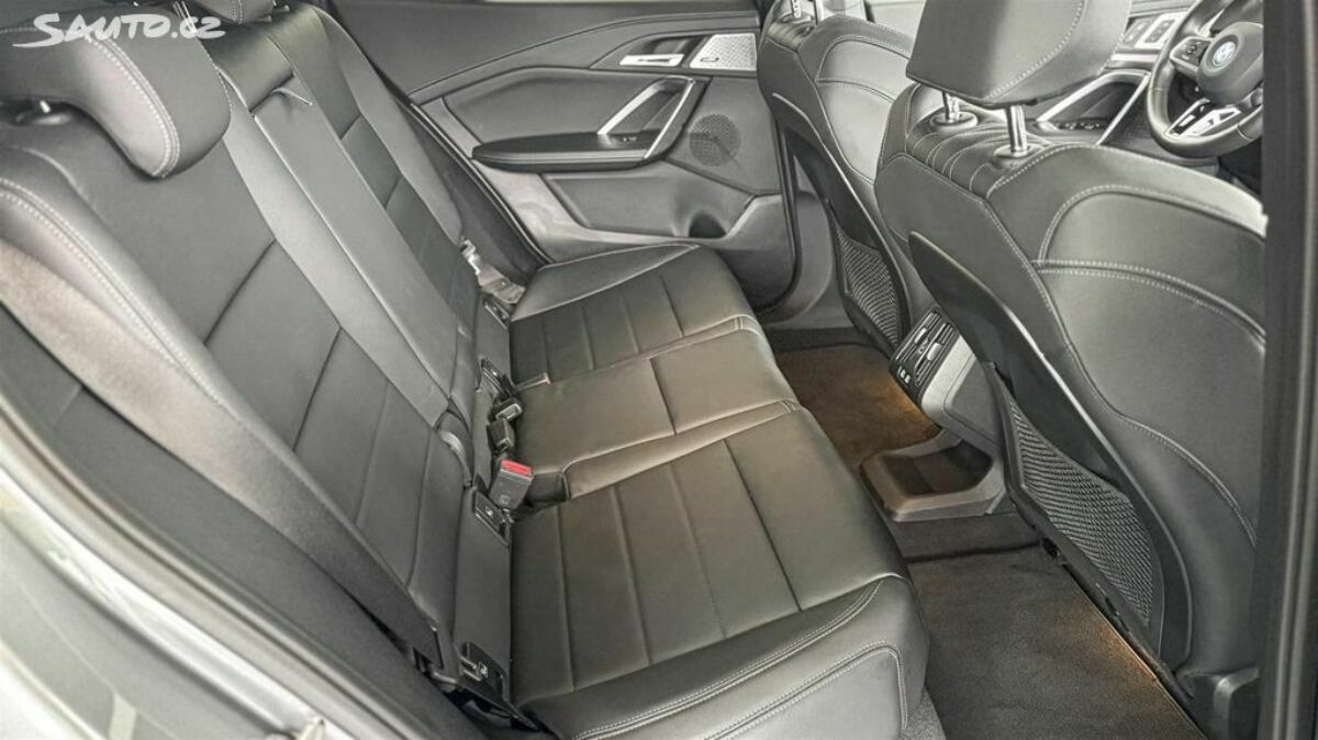 Fotografie vozu - klik pro zvětšení