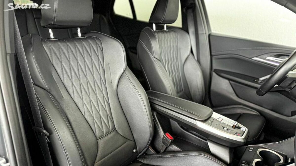 Fotografie vozu - klik pro zvětšení