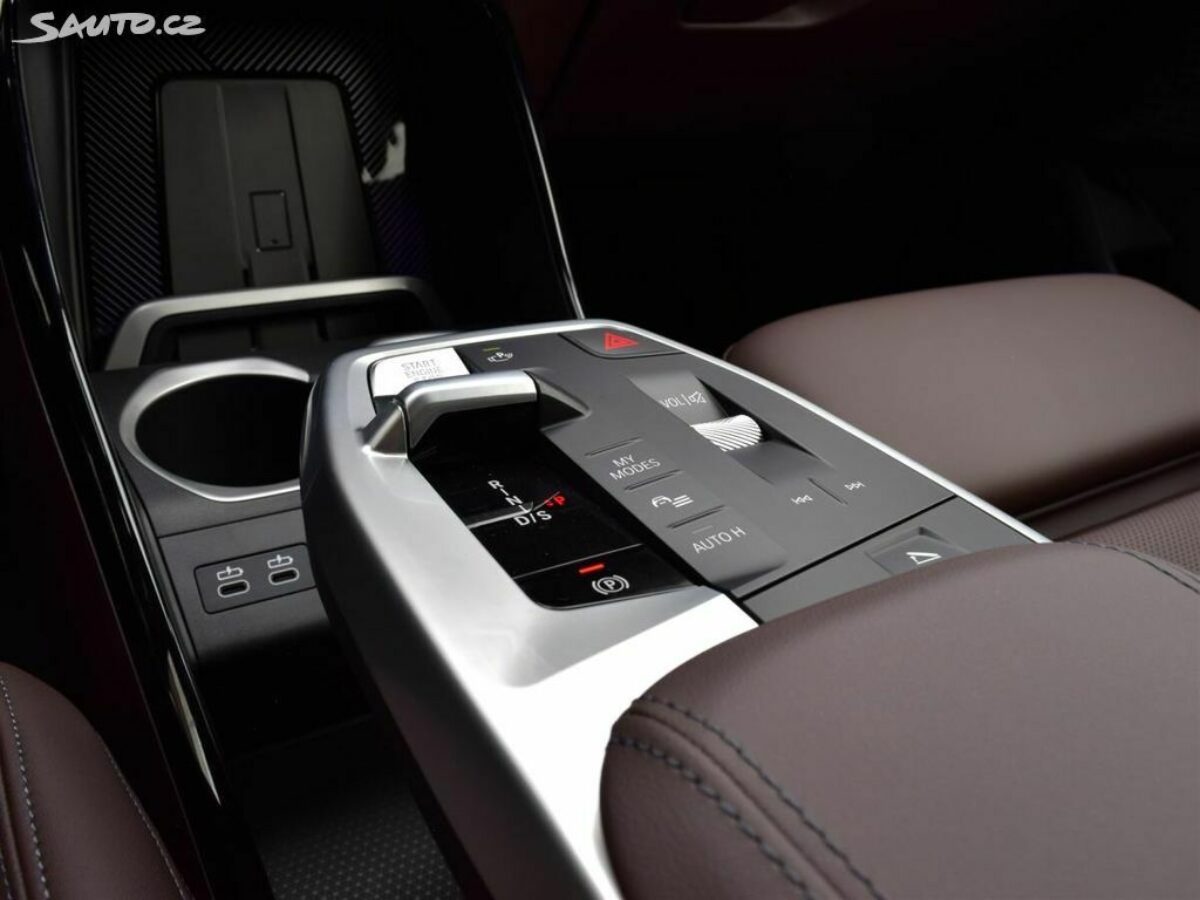 Fotografie vozu - klik pro zvětšení