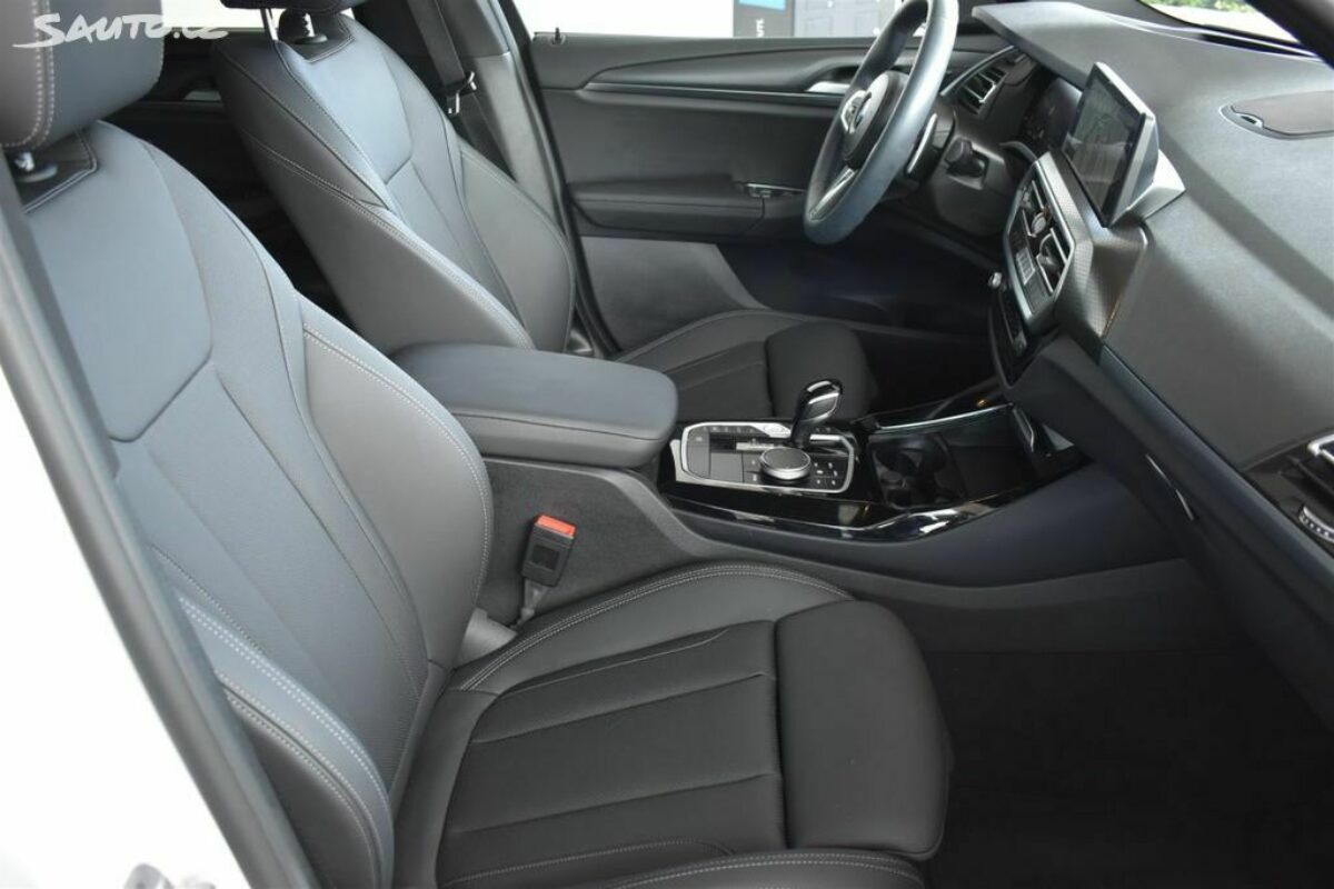 Fotografie vozu - klik pro zvětšení