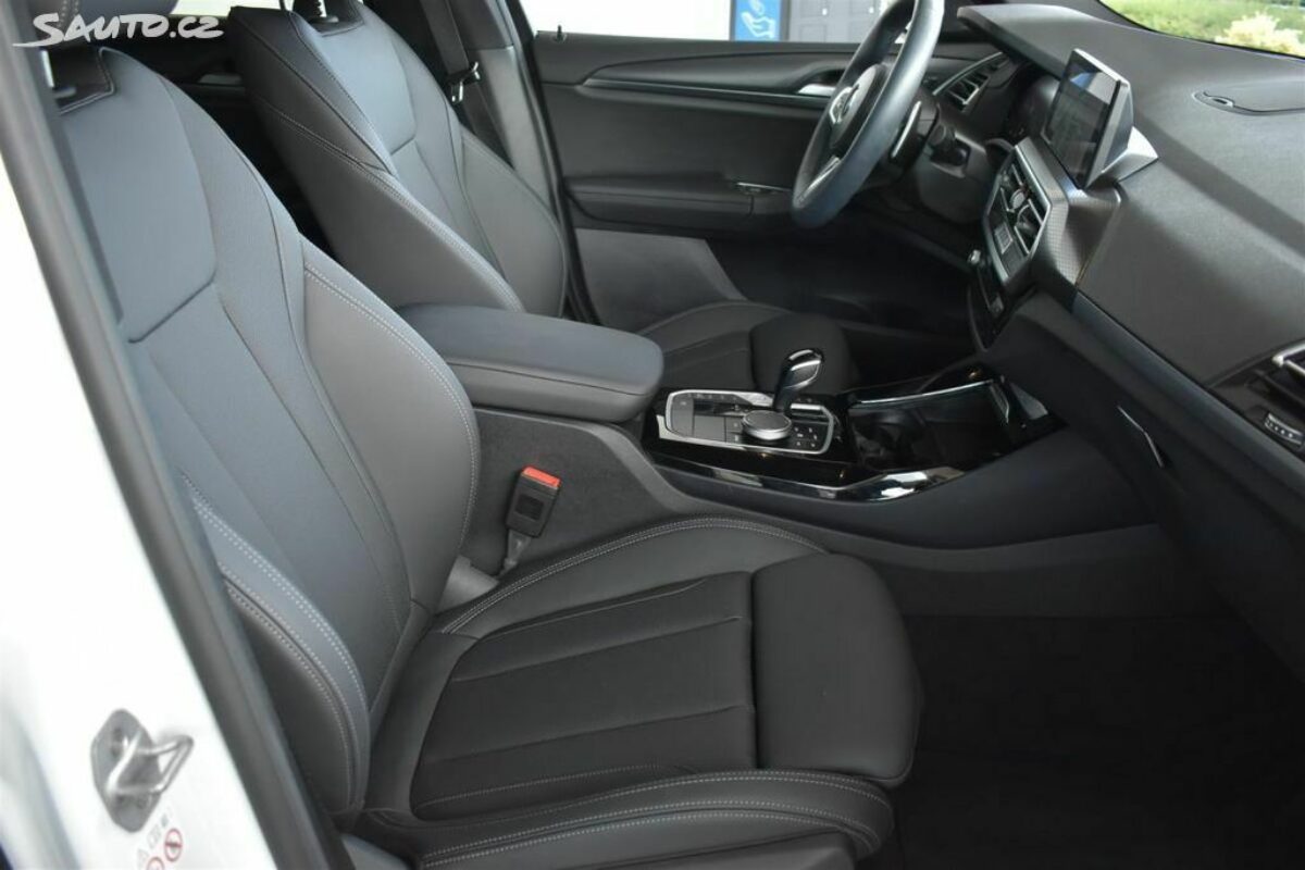 Fotografie vozu - klik pro zvětšení