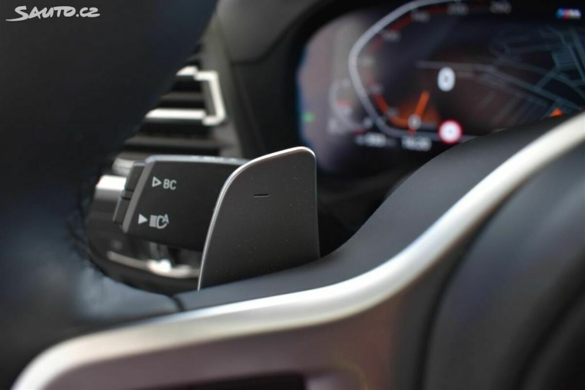 Fotografie vozu - klik pro zvětšení