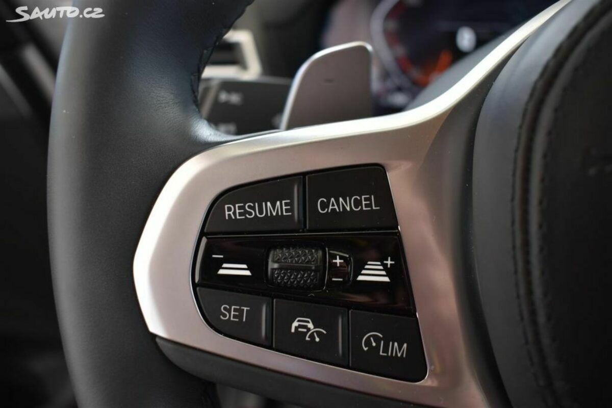 Fotografie vozu - klik pro zvětšení