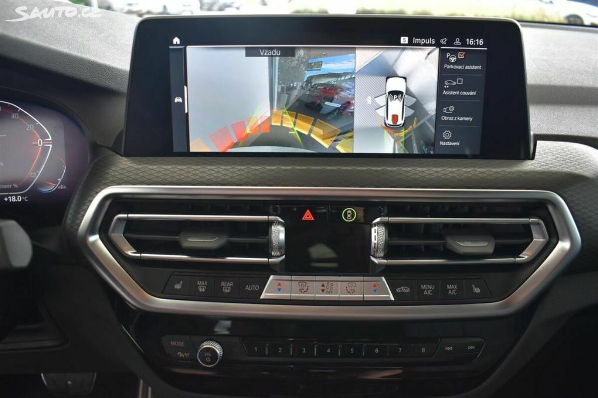 Fotografie vozu - klik pro zvětšení