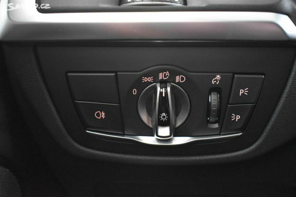 Fotografie vozu - klik pro zvětšení