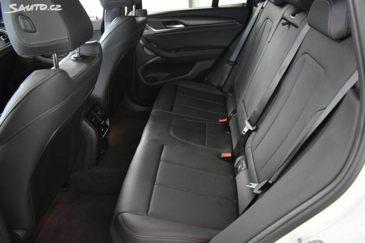 Fotografie vozu - klik pro zvětšení