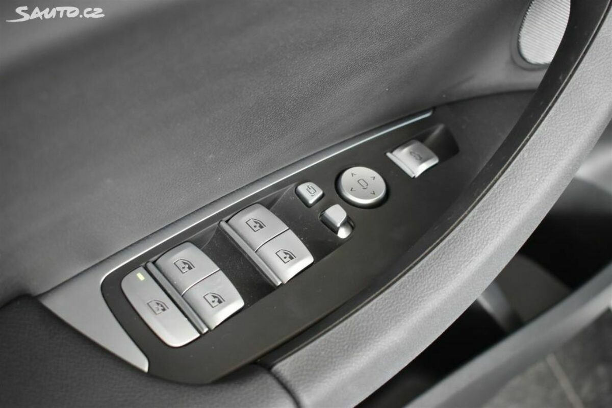 Fotografie vozu - klik pro zvětšení