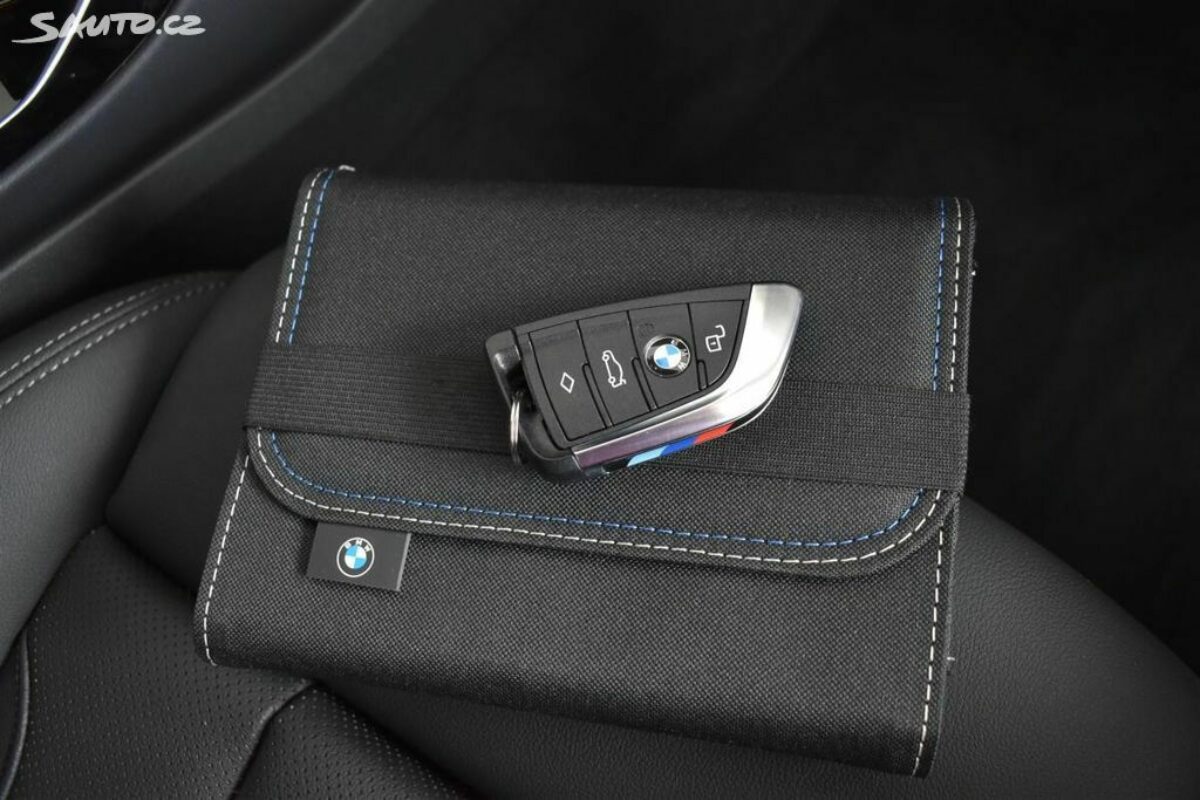 Fotografie vozu - klik pro zvětšení