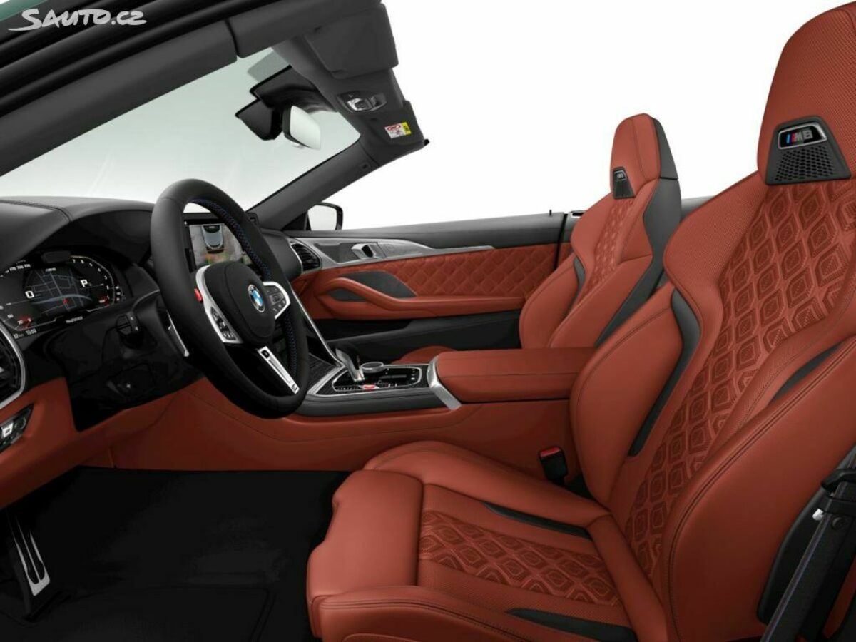 Fotografie vozu - klik pro zvětšení