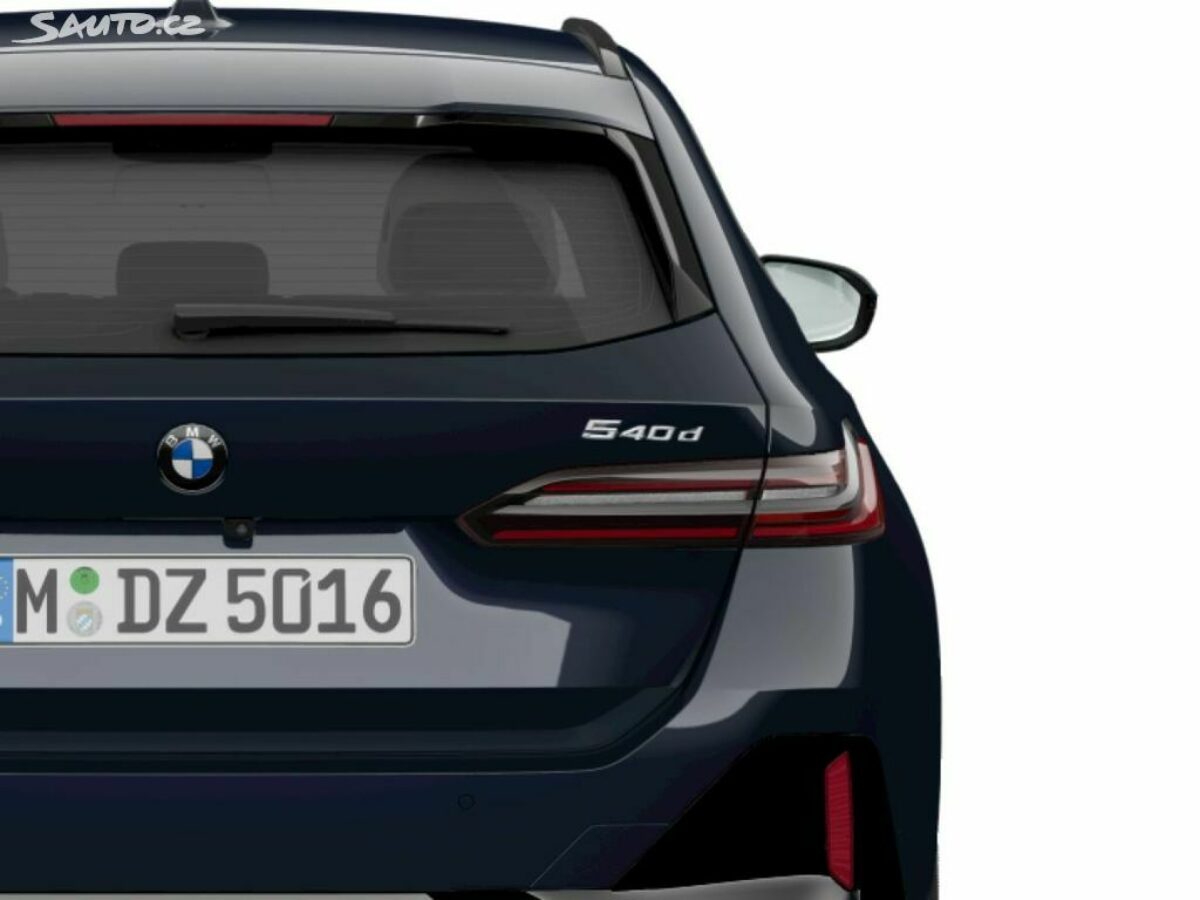 Fotografie vozu - klik pro zvětšení