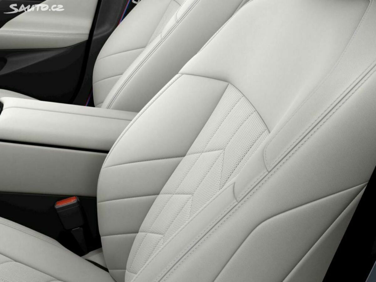 Fotografie vozu - klik pro zvětšení