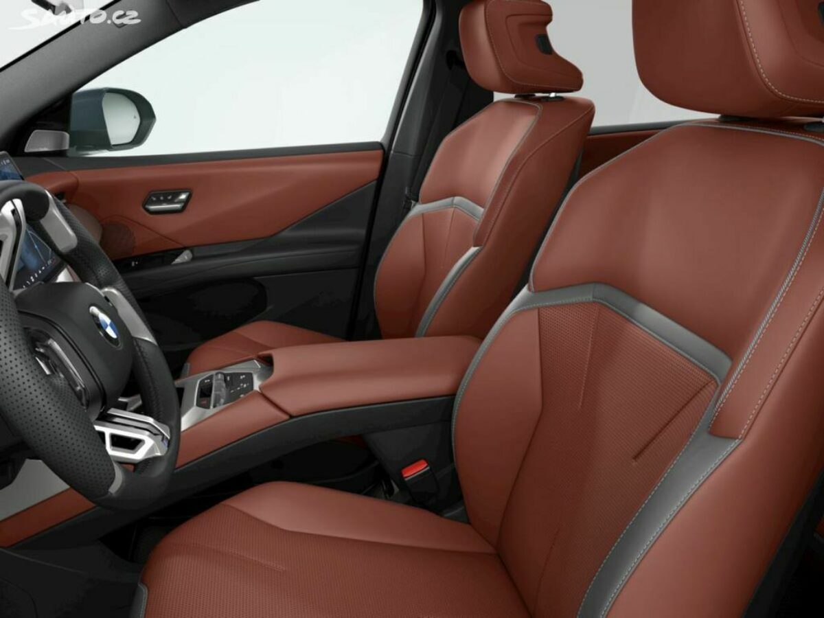 Fotografie vozu - klik pro zvětšení