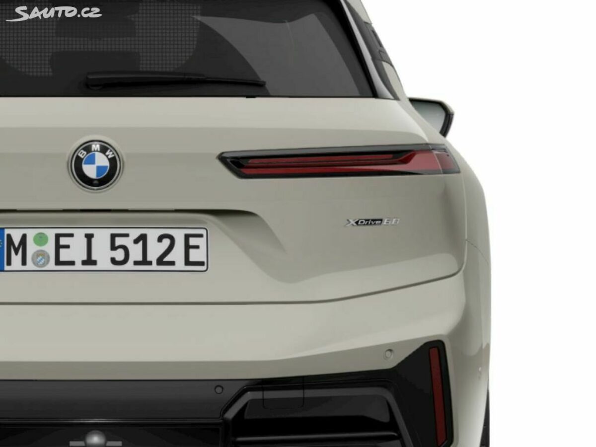 Fotografie vozu - klik pro zvětšení