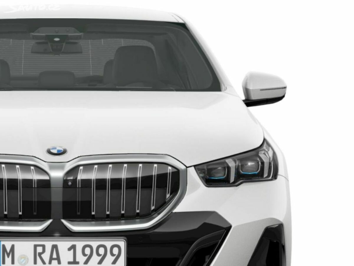 Fotografie vozu - klik pro zvětšení