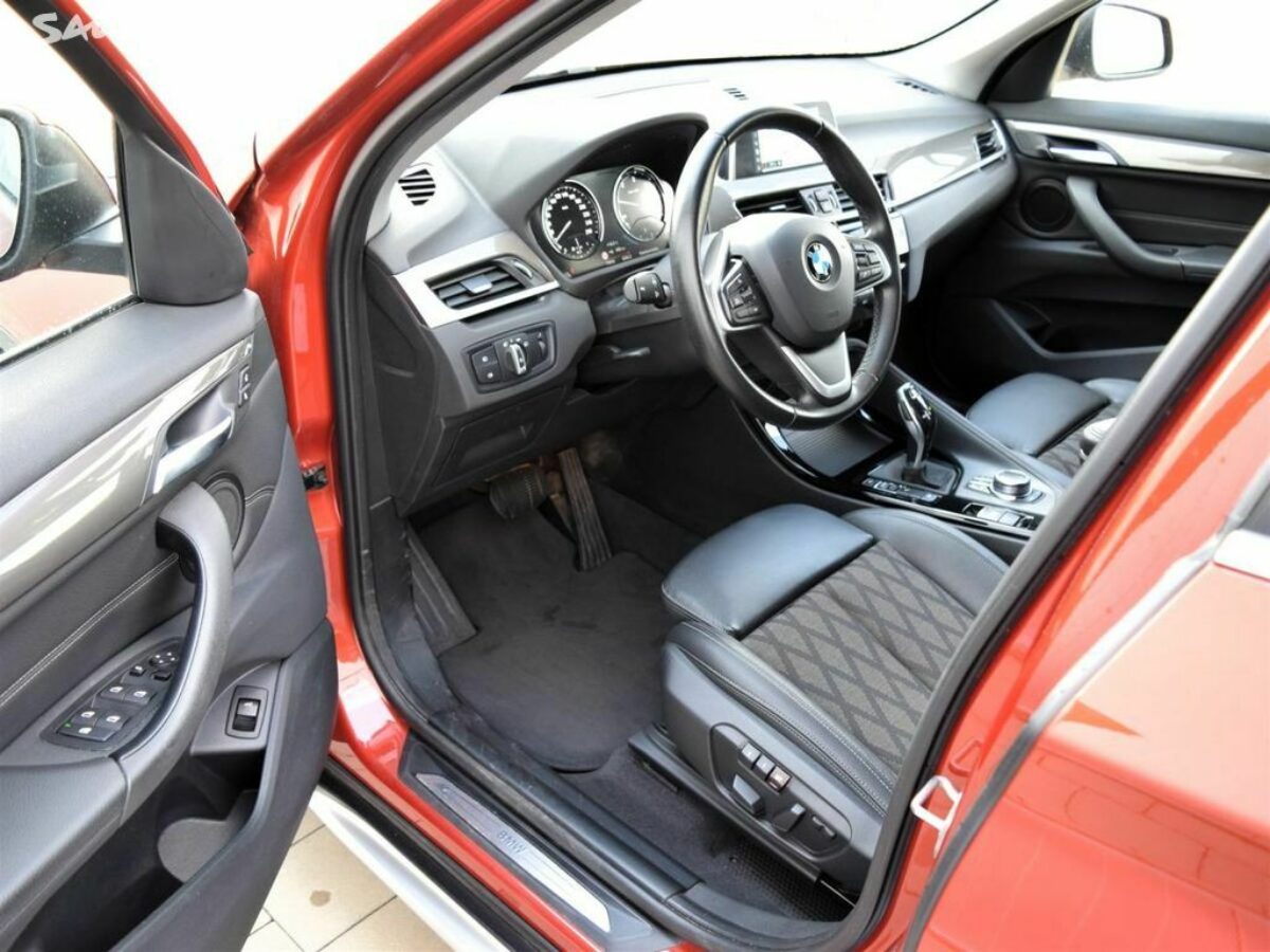 Fotografie vozu - klik pro zvětšení