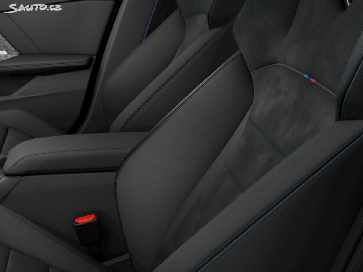 Fotografie vozu - klik pro zvětšení