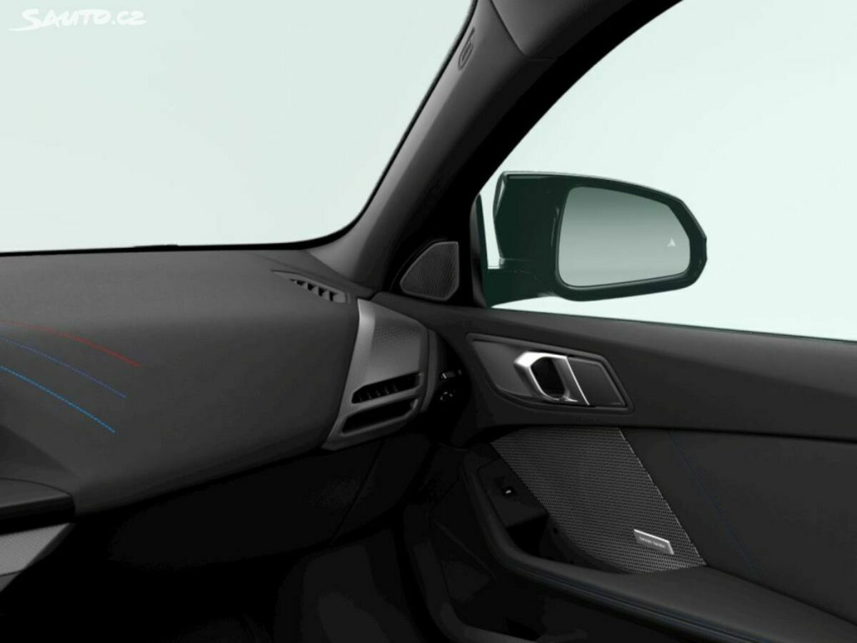 Fotografie vozu - klik pro zvětšení