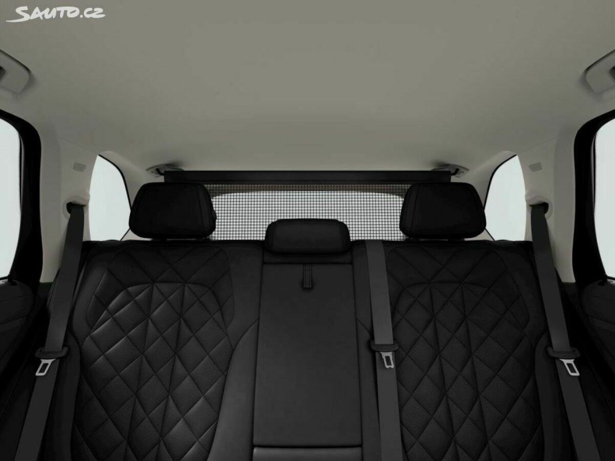 Fotografie vozu - klik pro zvětšení