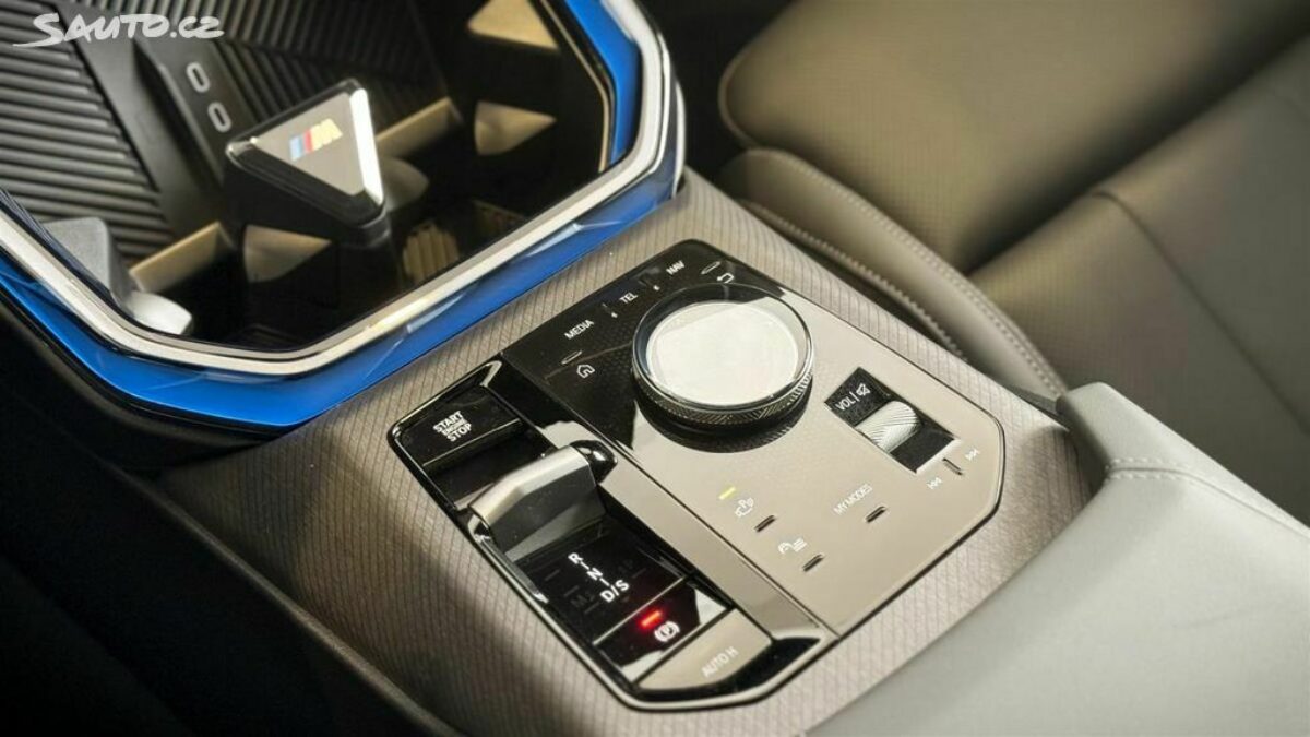 Fotografie vozu - klik pro zvětšení