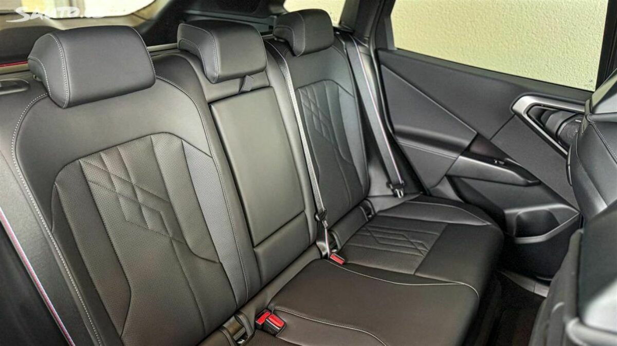 Fotografie vozu - klik pro zvětšení