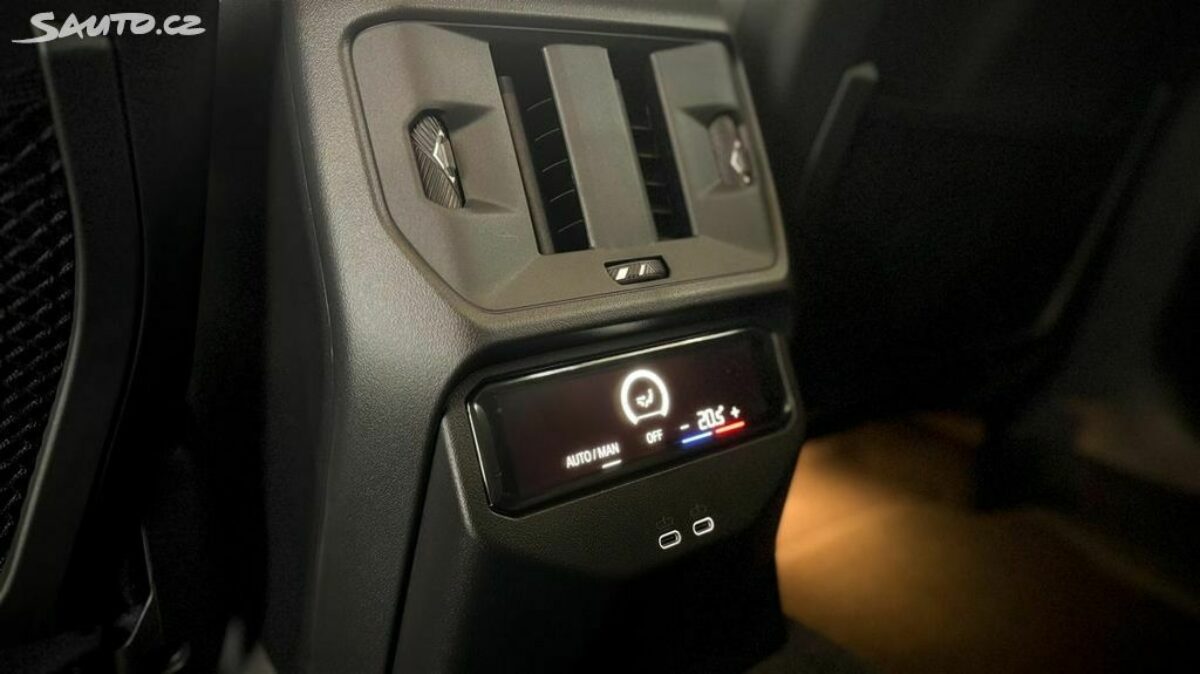 Fotografie vozu - klik pro zvětšení