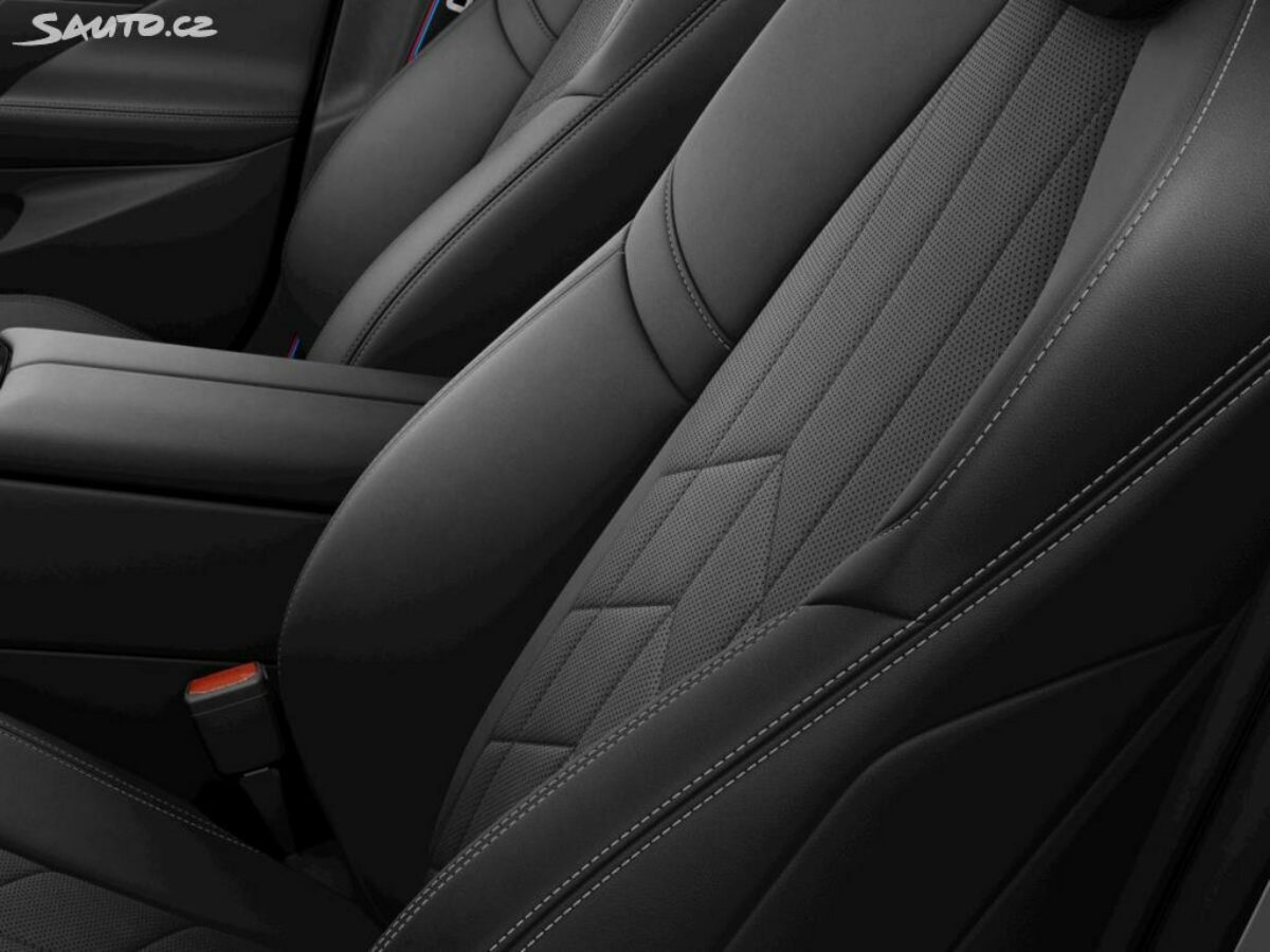 Fotografie vozu - klik pro zvětšení