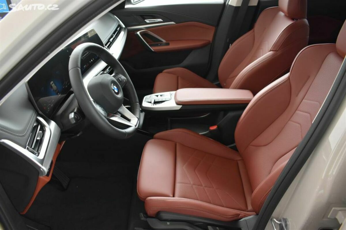 Fotografie vozu - klik pro zvětšení