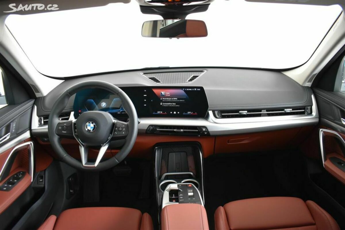 Fotografie vozu - klik pro zvětšení