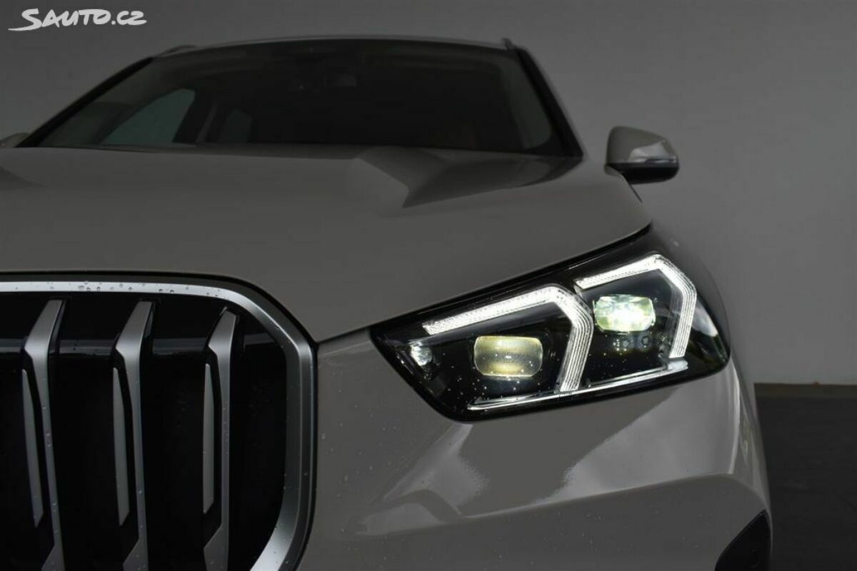 Fotografie vozu - klik pro zvětšení