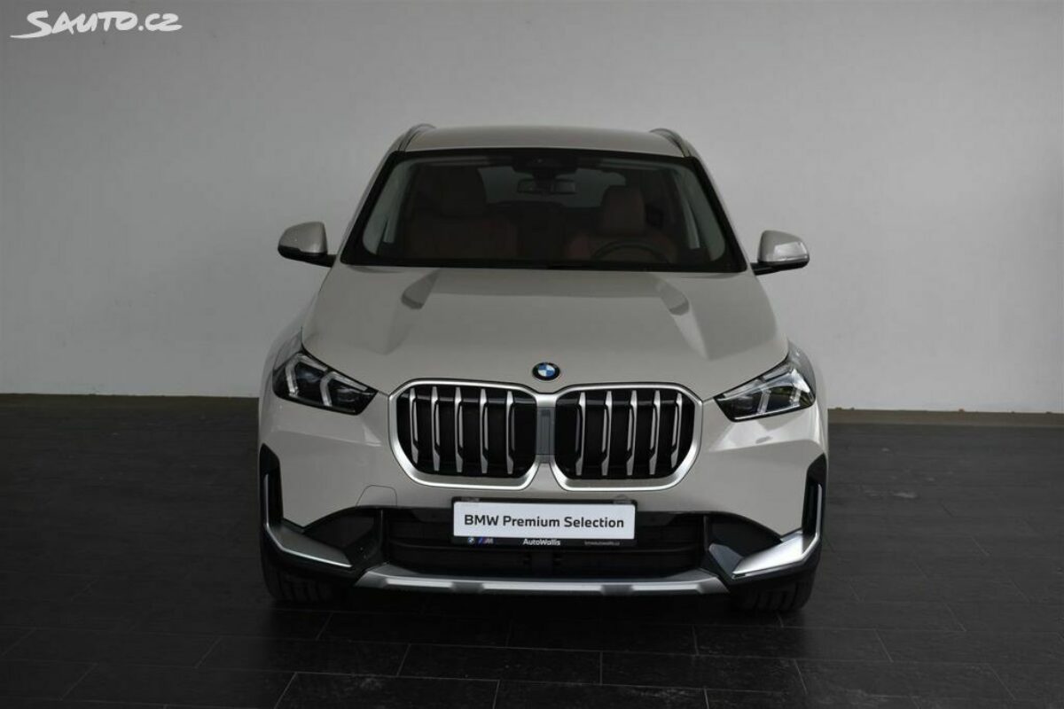 Fotografie vozu - klik pro zvětšení