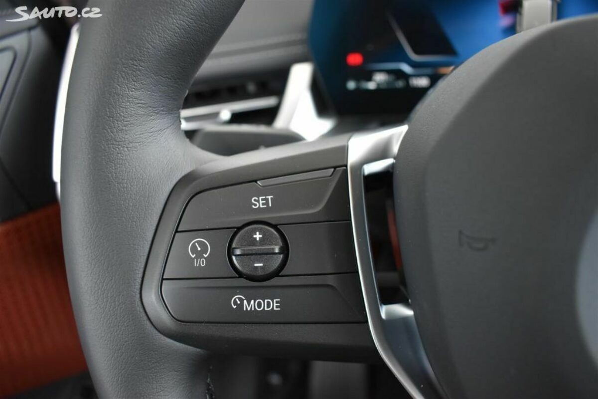 Fotografie vozu - klik pro zvětšení