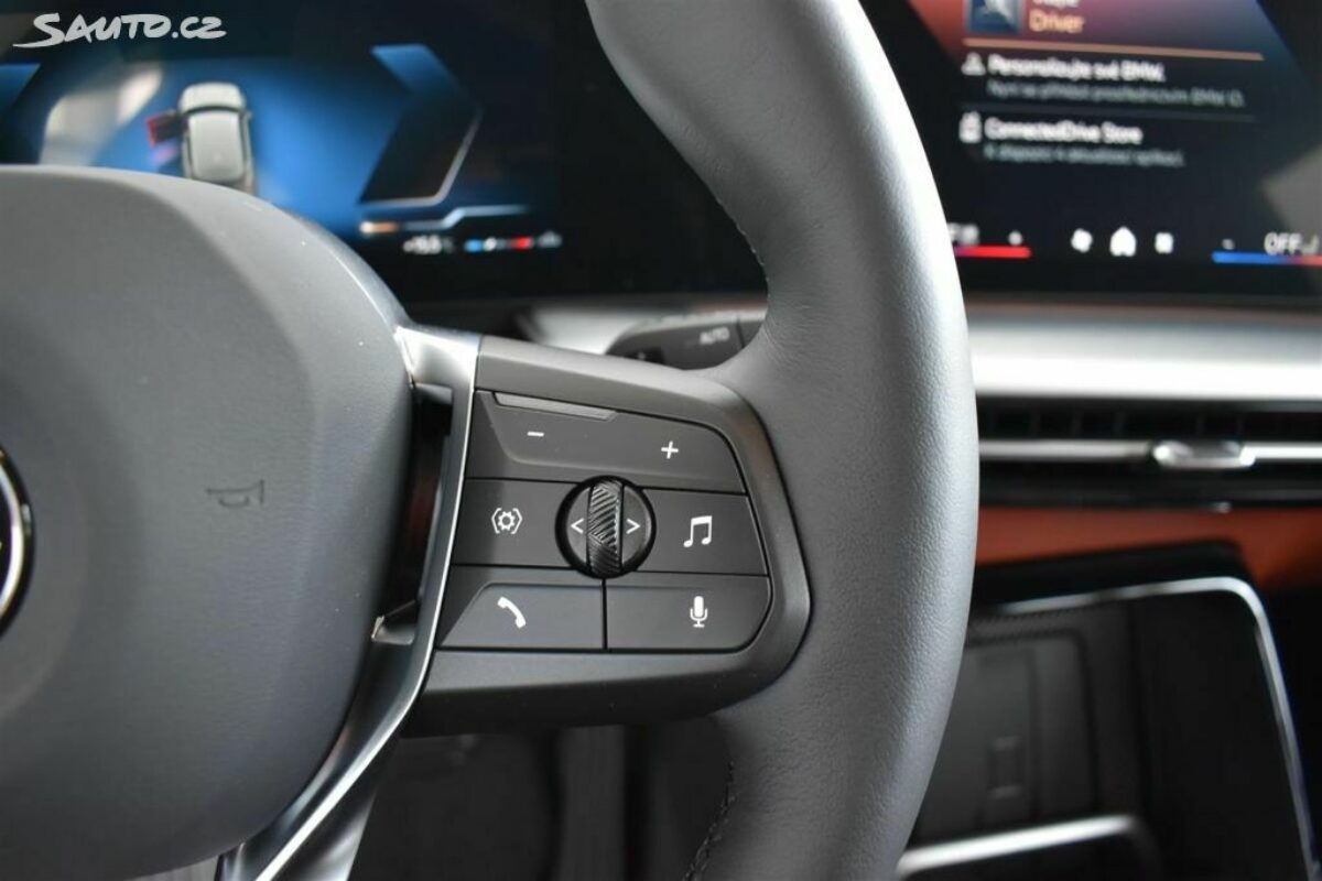 Fotografie vozu - klik pro zvětšení